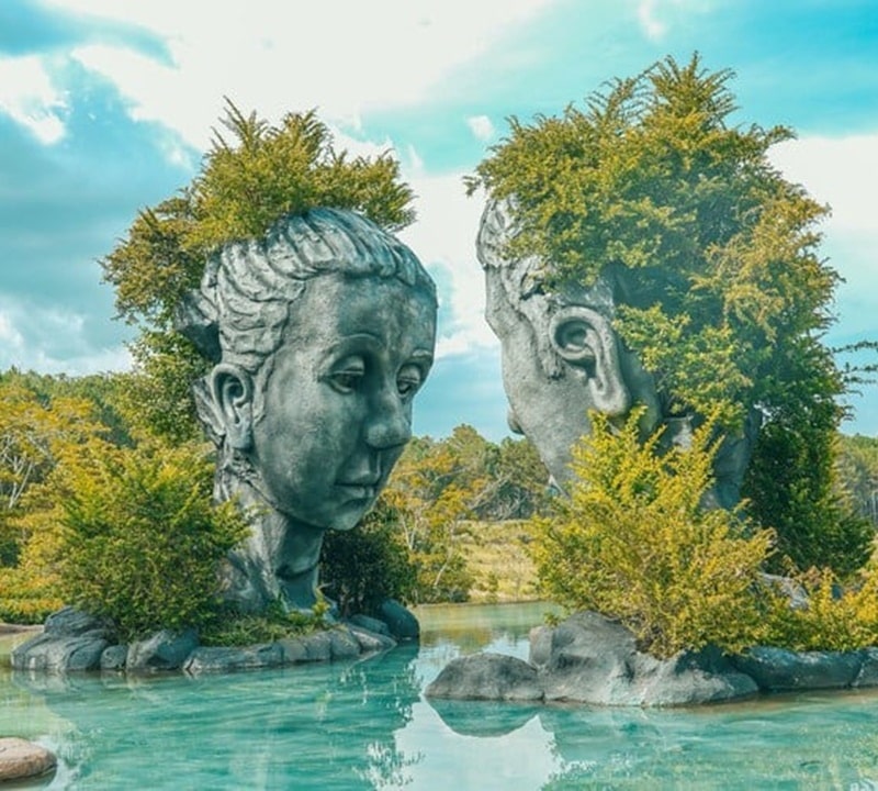 Hồ Vô Cực ở đây là điểm check in lý tưởng cho các cặp đôi