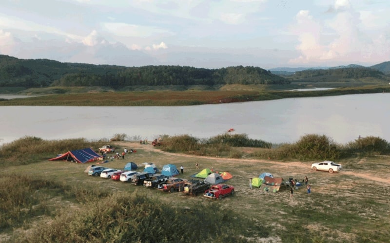 Hồ nước Đa Ninh ngày càng được nhiều khách du lịch ưa thích