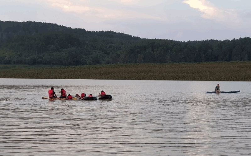 Bạn sẽ có những trải nghiệm mới mẻ khi du lịch tại hồ nước Đại Ninh