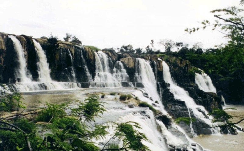 Nét đẹp hùng vĩ, thơ mộng của thác Liên Khương