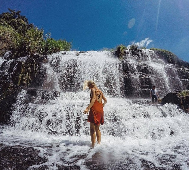 Bạn sẽ có cơ hội được tham gia lễ hội nếu đi vào dịp tháng Giêng